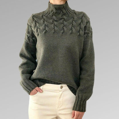 Lina - Elegant Strikket Trøje med Fletmønster
